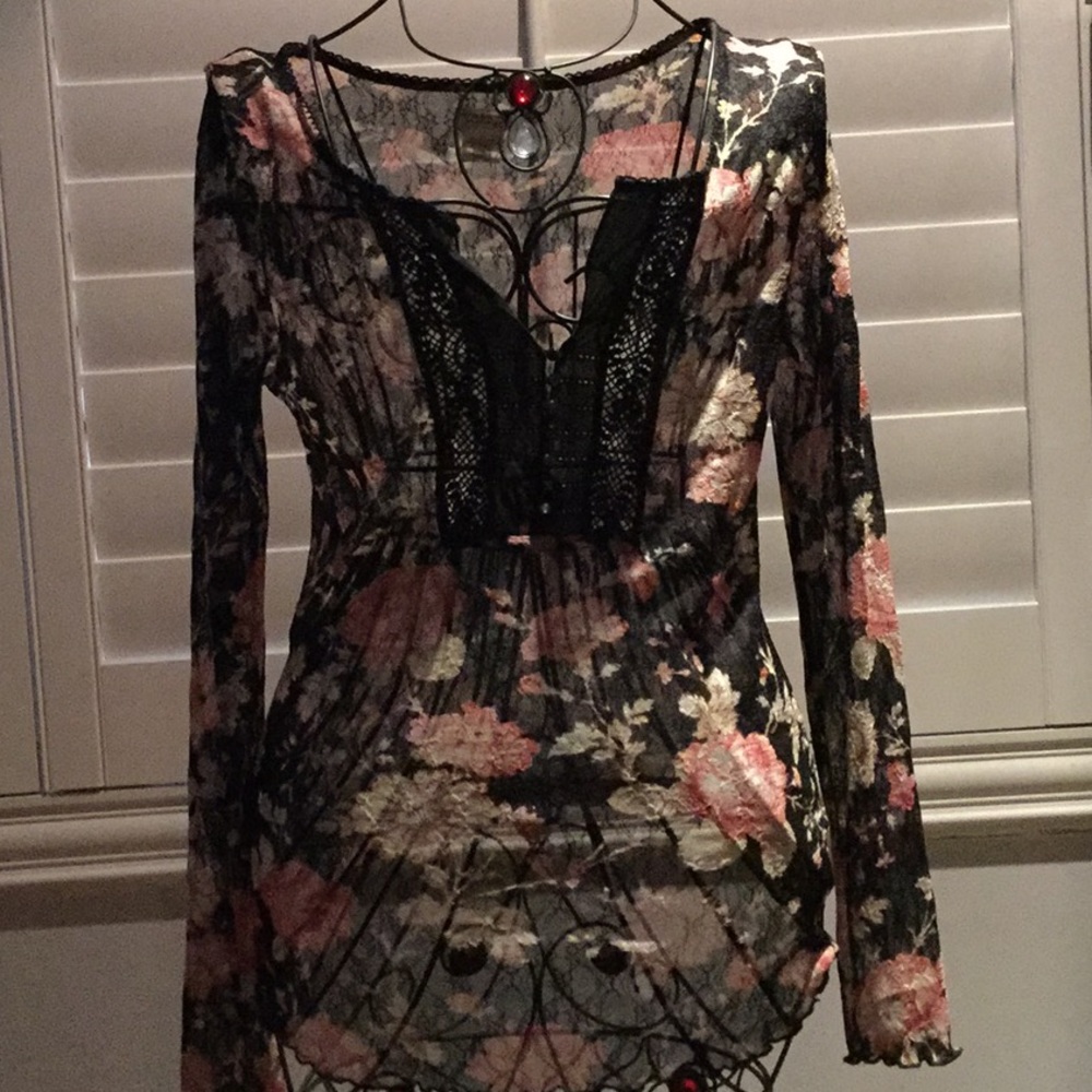 Beautiful roses top